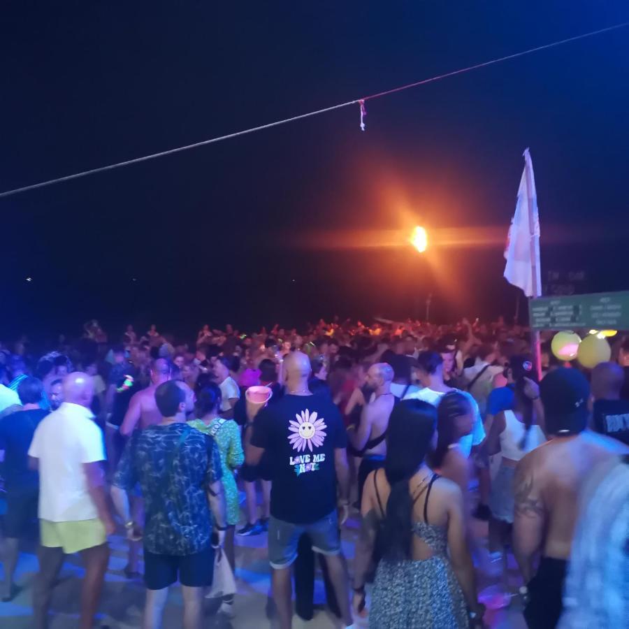 Haadrin Village Mixed Dorm Haad Rin Bagian luar foto